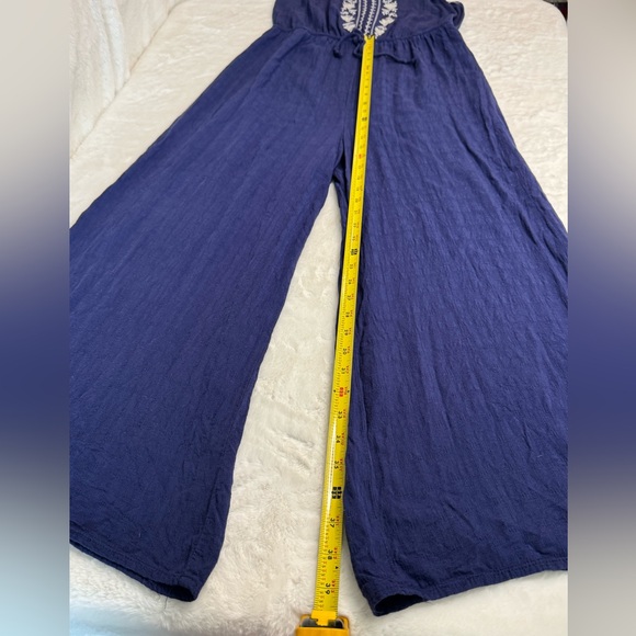 Knox Rose Boho Chic Navy Blue w/ White Floral Embroidery V-Neck Comfy Jumpsuit - Picture 12 of 15